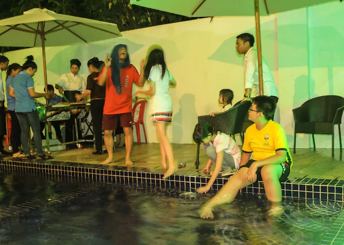Sleep Pod Hostel *